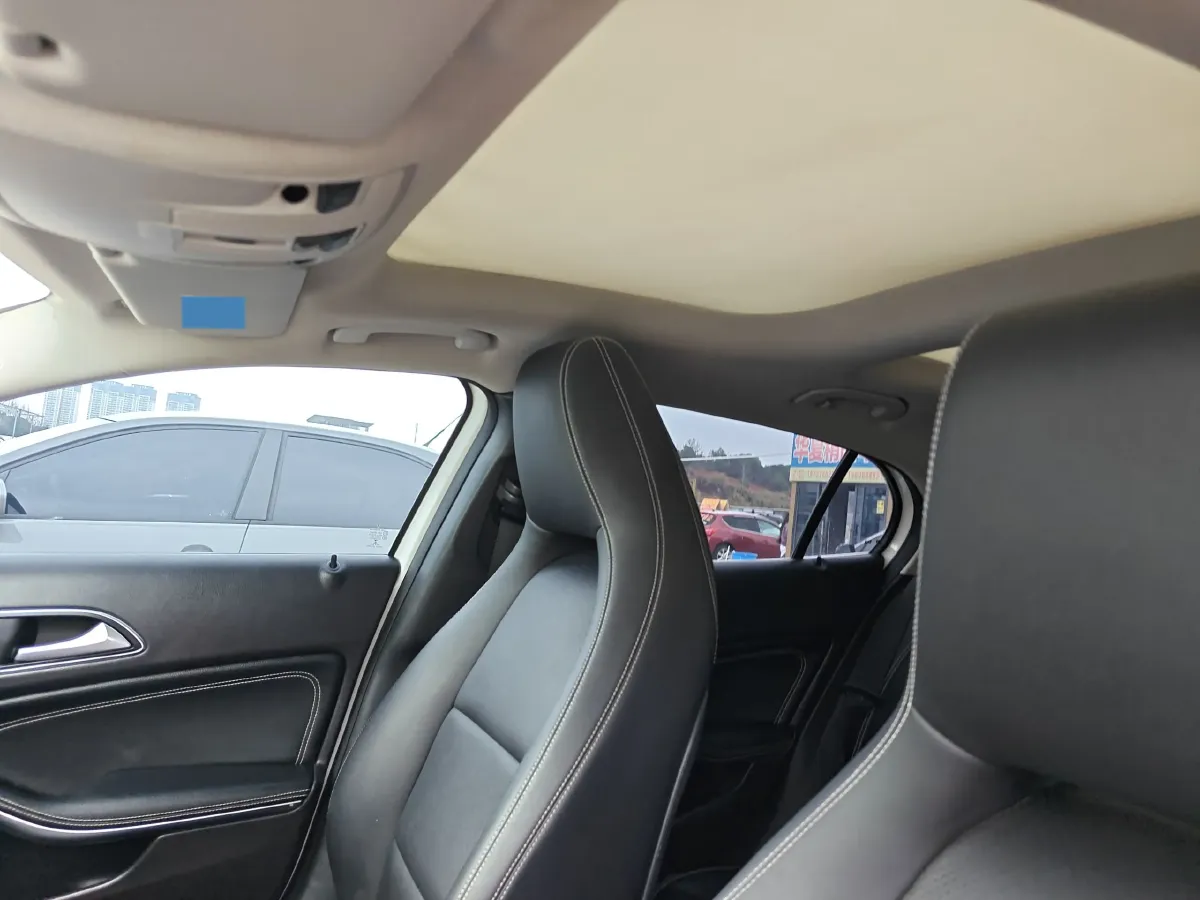 2017 Mercedes-Benz GLA Class 1.6T 156HP L4 7DCT,autocango,china used car exporter,china ev exporter,chinese used car exporter,chinese used ev exporter