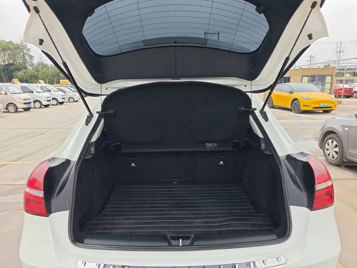 2017 Mercedes-Benz GLA Class 1.6T 156HP L4 7DCT,autocango,china used car exporter,china ev exporter,chinese used car exporter,chinese used ev exporter