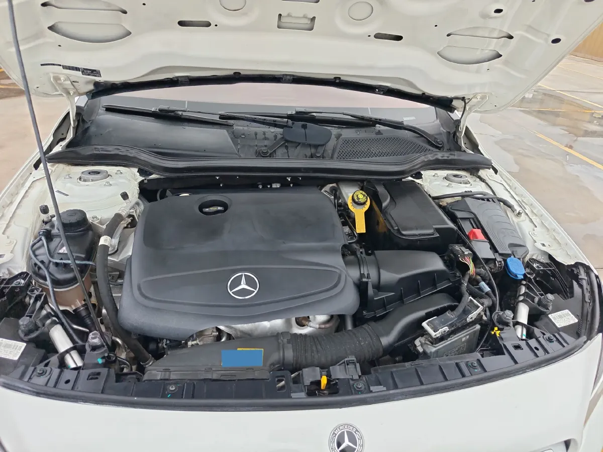 2017 Mercedes-Benz GLA Class 1.6T 156HP L4 7DCT,autocango,china used car exporter,china ev exporter,chinese used car exporter,chinese used ev exporter