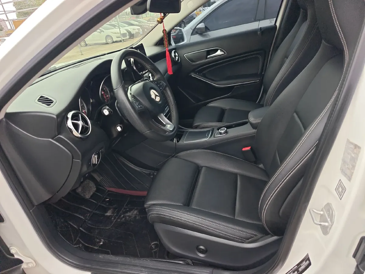 2017 Mercedes-Benz GLA Class 1.6T 156HP L4 7DCT,autocango,china used car exporter,china ev exporter,chinese used car exporter,chinese used ev exporter