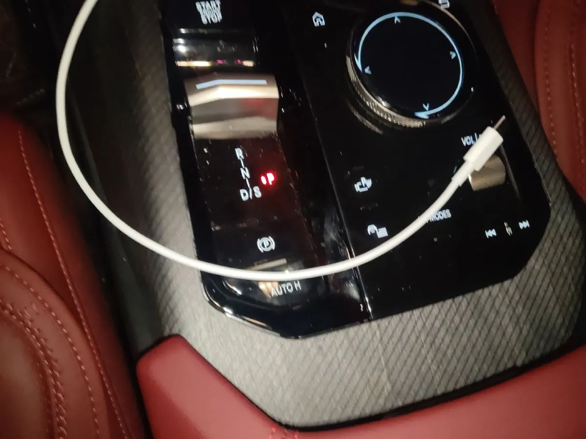 2025 BMW X3 2.0T 258HP L4 8AT,autocango,china used car exporter,china ev exporter,chinese used car exporter,chinese used ev exporter