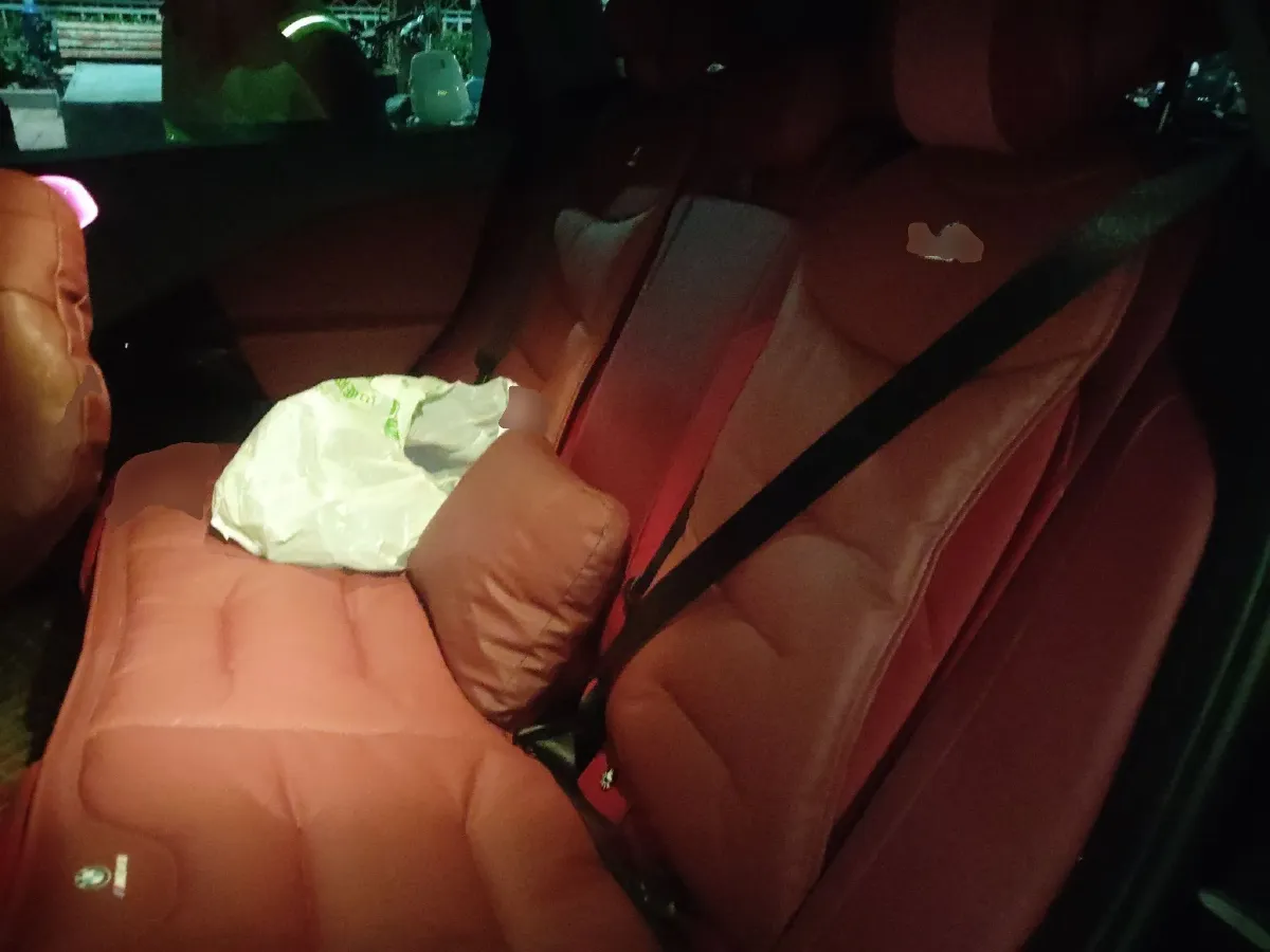 2025 BMW X3 2.0T 258HP L4 8AT,autocango,china used car exporter,china ev exporter,chinese used car exporter,chinese used ev exporter