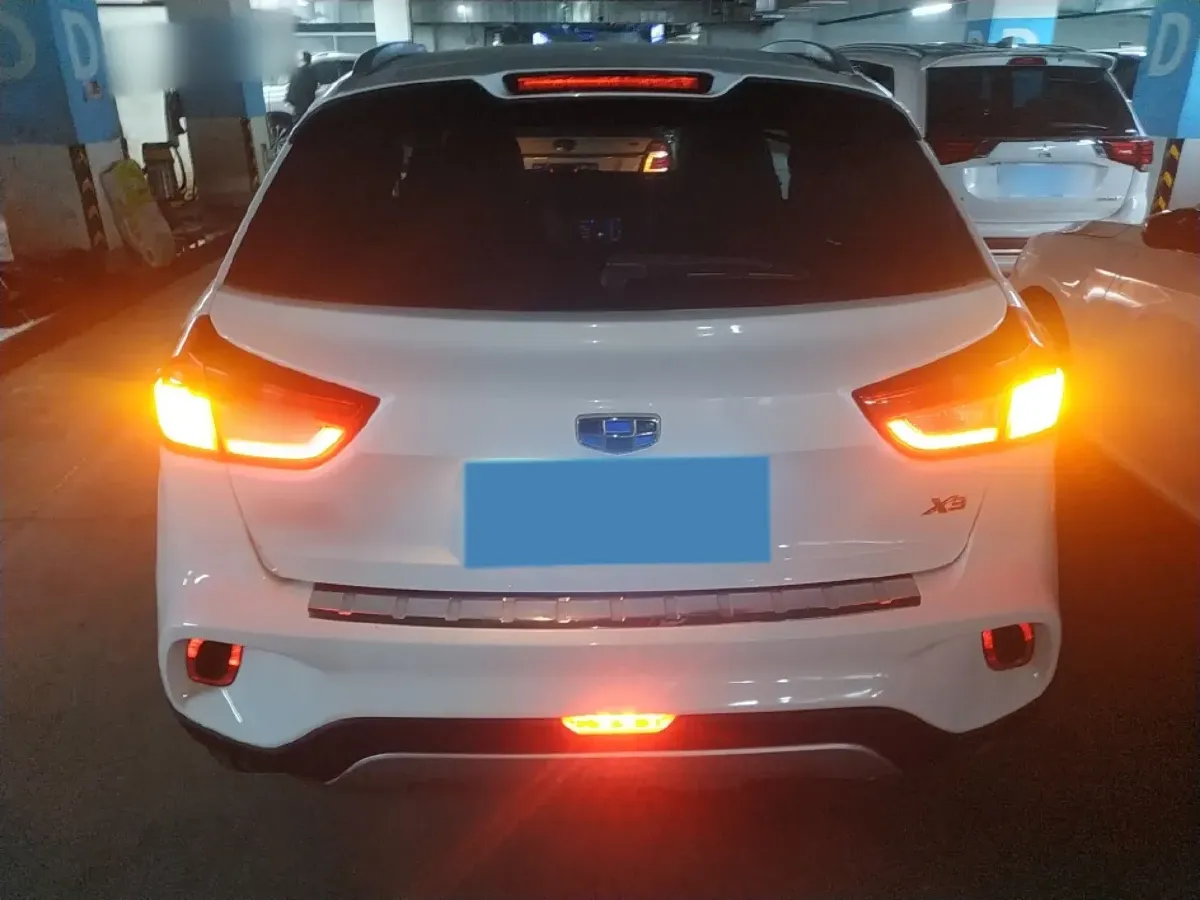 2017 Geely Vision X3 1.5L 102HP L4 5MT,autocango,china used car exporter,china ev exporter,chinese used car exporter,chinese used ev exporter