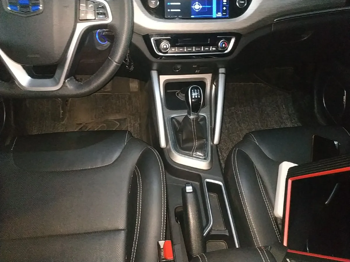 2017 Geely Vision X3 1.5L 102HP L4 5MT,autocango,china used car exporter,china ev exporter,chinese used car exporter,chinese used ev exporter