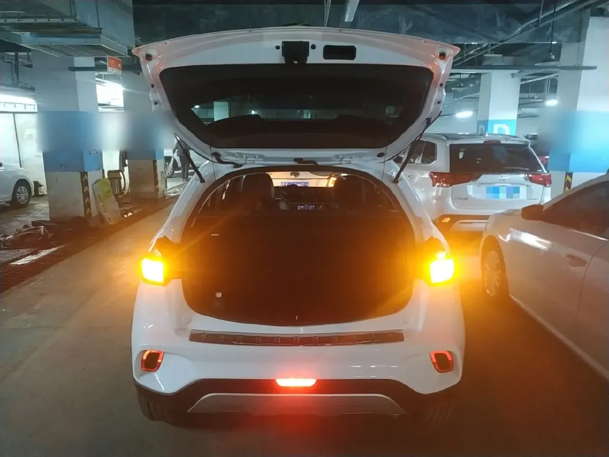 2017 Geely Vision X3 1.5L 102HP L4 5MT,autocango,china used car exporter,china ev exporter,chinese used car exporter,chinese used ev exporter