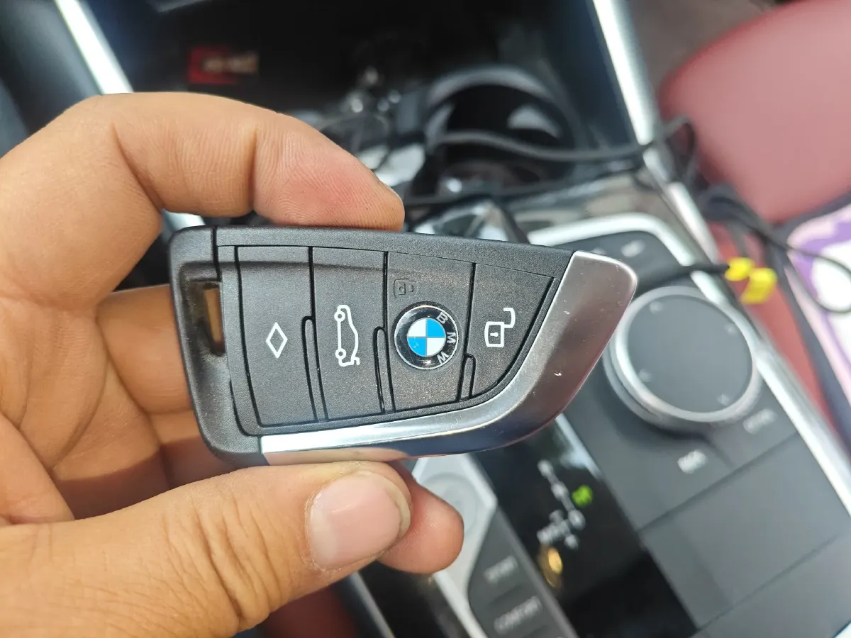 2021 BMW 3 Series 2.0T 184HP L4 8AT,autocango,china used car exporter,china ev exporter,chinese used car exporter,chinese used ev exporter