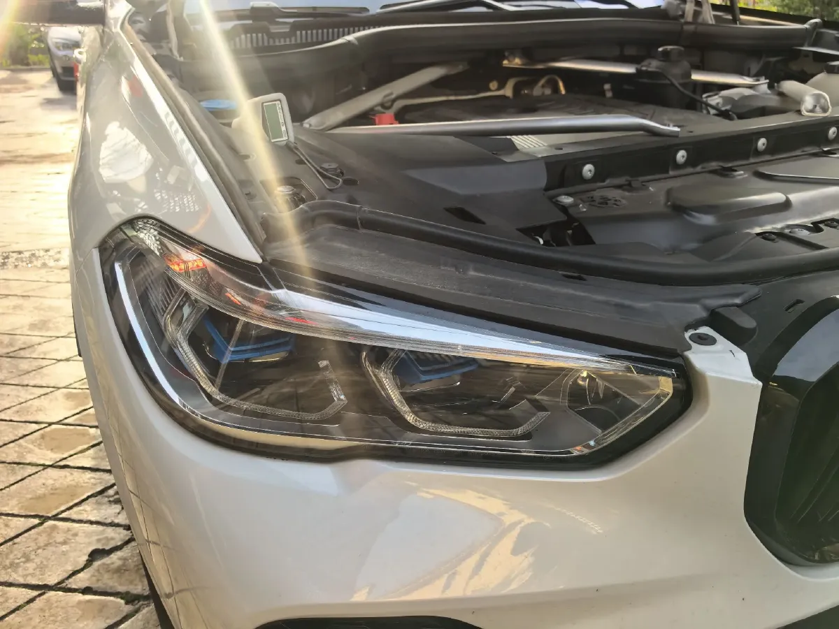 2021 BMW X5 3.0T 340HP L6 8AT,autocango,china used car exporter,china ev exporter,chinese used car exporter,chinese used ev exporter