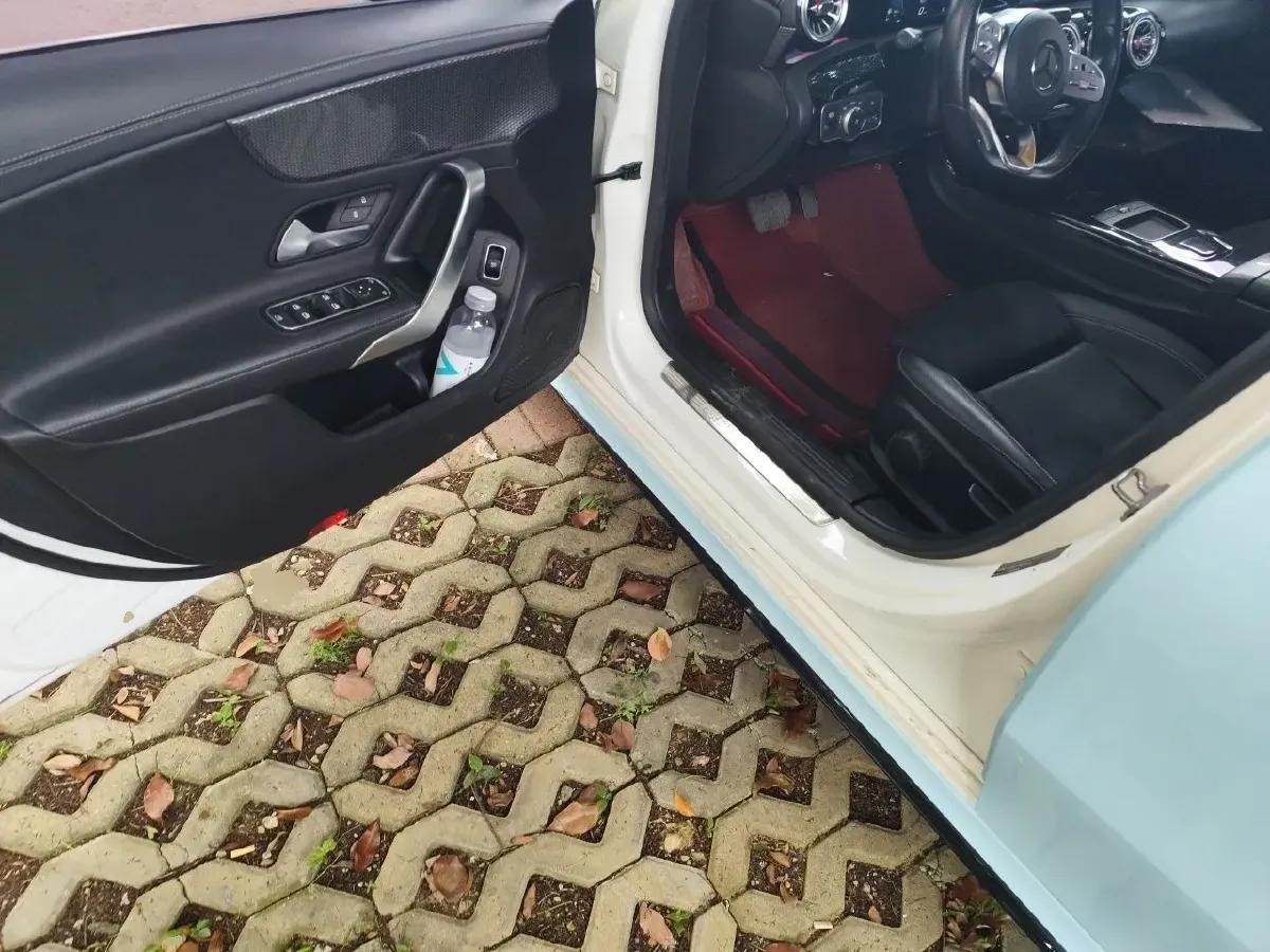 2019 Mercedes-Benz A Class 1.3T 136HP L4 7DCT,autocango,china used car exporter,china ev exporter,chinese used car exporter,chinese used ev exporter