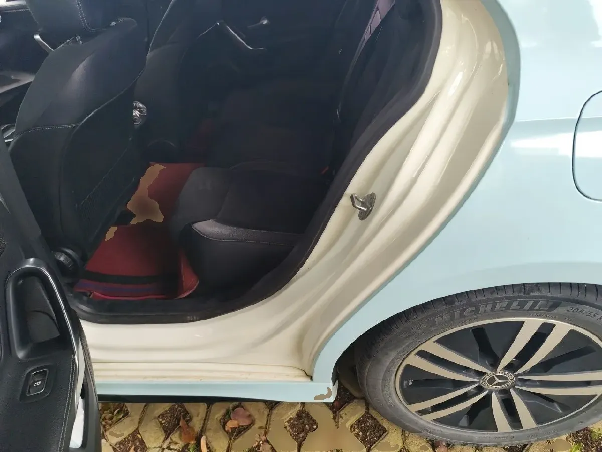 2019 Mercedes-Benz A Class 1.3T 136HP L4 7DCT,autocango,china used car exporter,china ev exporter,chinese used car exporter,chinese used ev exporter