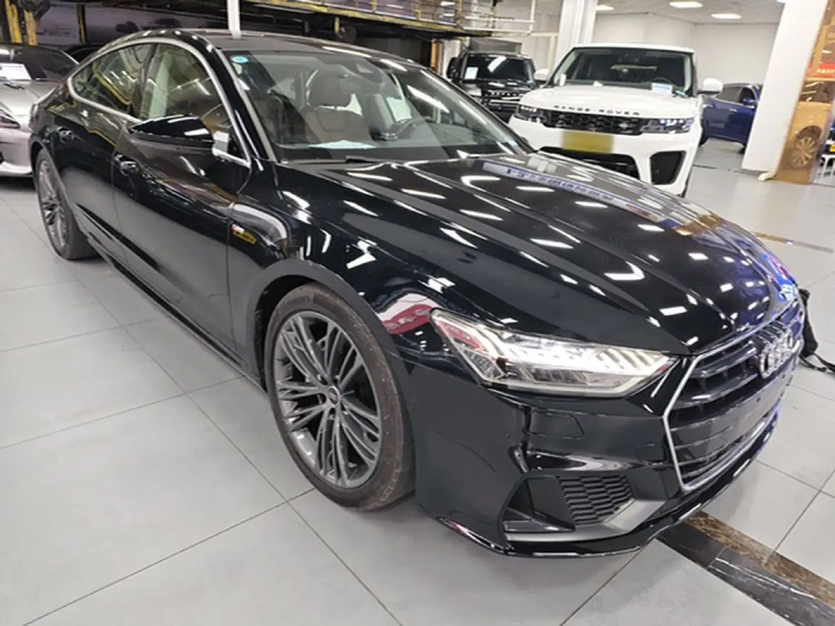 2023 Audi A7 2.0T 265HP L4 7DCT,autocango,china used car exporter,china ev exporter,chinese used car exporter,chinese used ev exporter