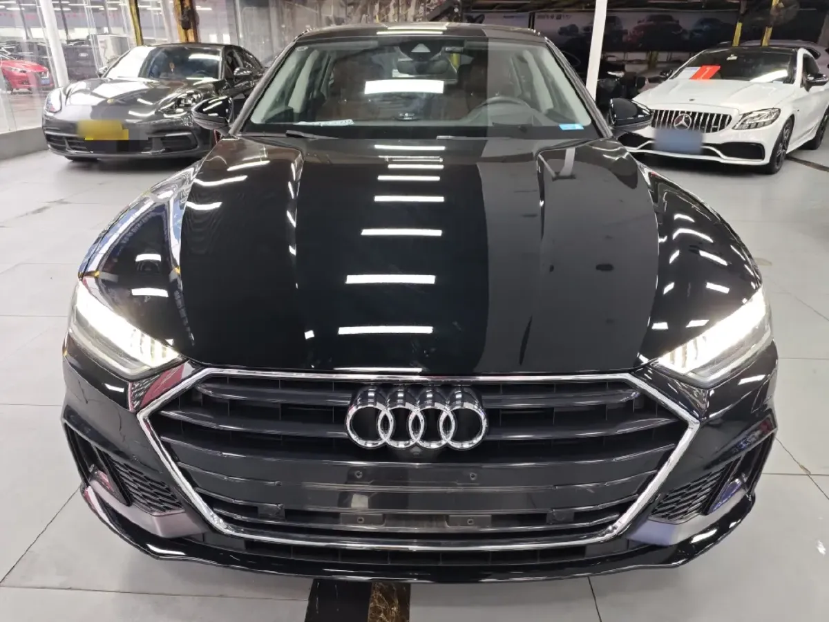 2023 Audi A7 2.0T 265HP L4 7DCT,autocango,china used car exporter,china ev exporter,chinese used car exporter,chinese used ev exporter