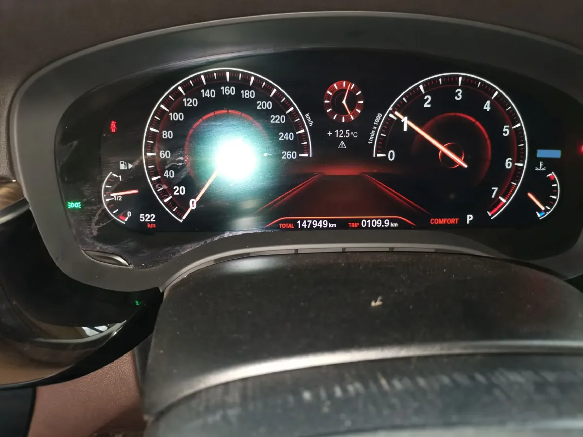 2019 BMW 5 Series 2.0T 252HP L4 8AT,autocango,china used car exporter,china ev exporter,chinese used car exporter,chinese used ev exporter