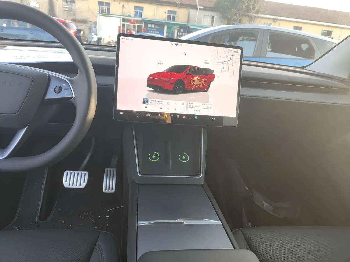 2025 Tesla Model Y BEV 62.5KWH,autocango,china used car exporter,china ev exporter,chinese used car exporter,chinese used ev exporter