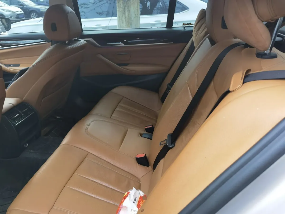 2018 BMW 5 Series 2.0T 224HP L4 8AT,autocango,china used car exporter,china ev exporter,chinese used car exporter,chinese used ev exporter