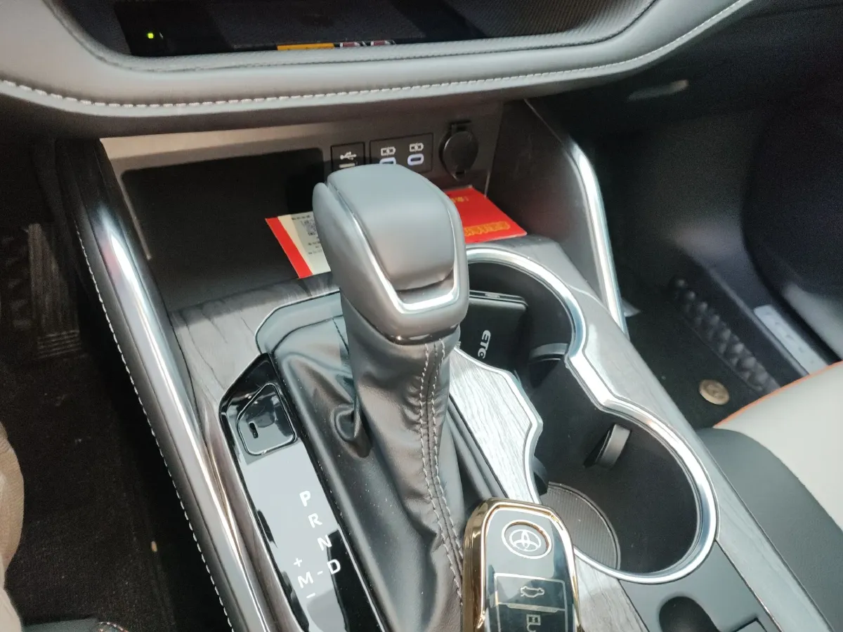 2024 Ford TransitT8 2.3T 174HP L4 8AT,autocango,china used car exporter,china ev exporter,chinese used car exporter,chinese used ev exporter