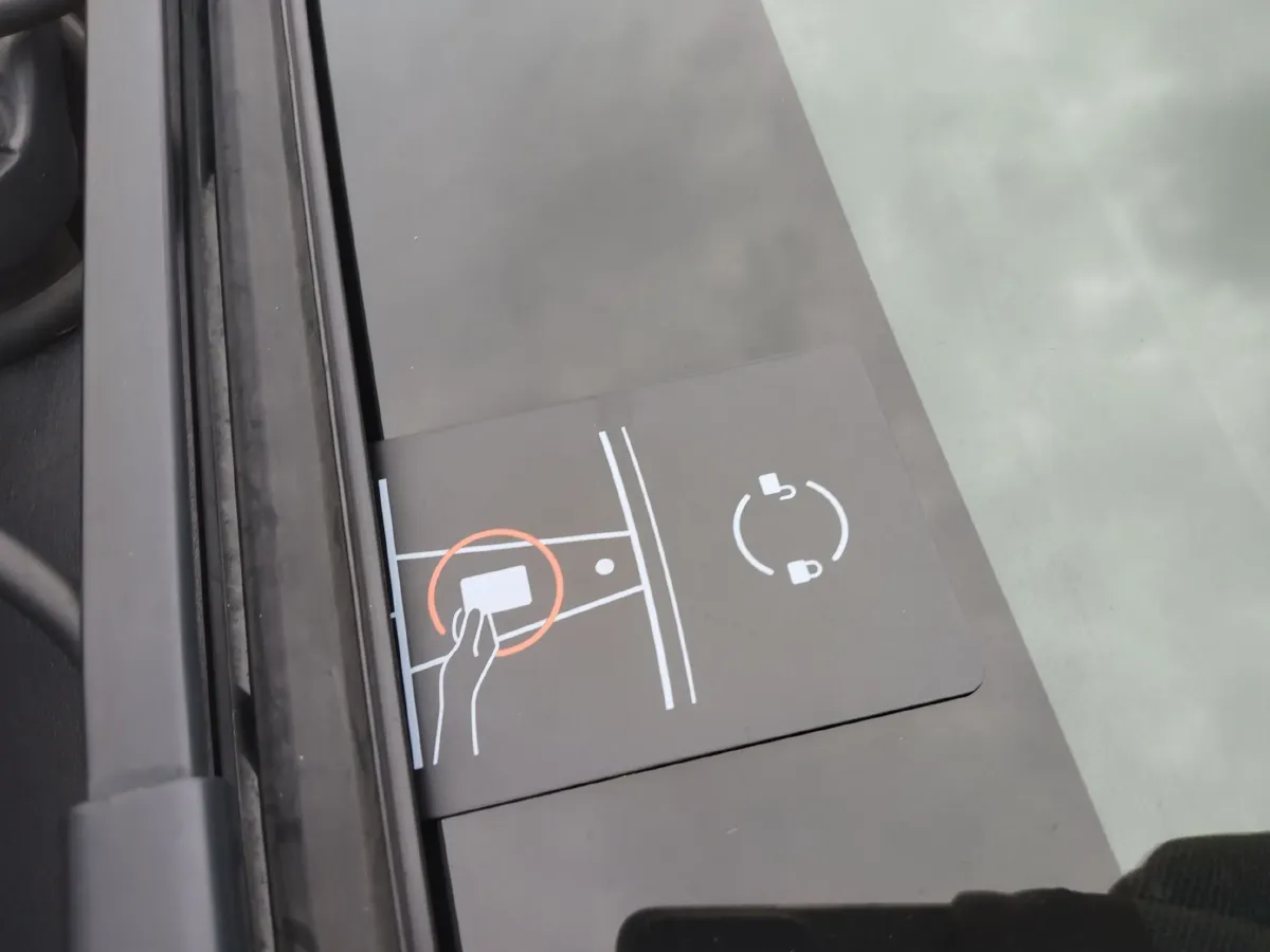 2022 Tesla Model Y BEV 60KWH,autocango,china used car exporter,china ev exporter,chinese used car exporter,chinese used ev exporter