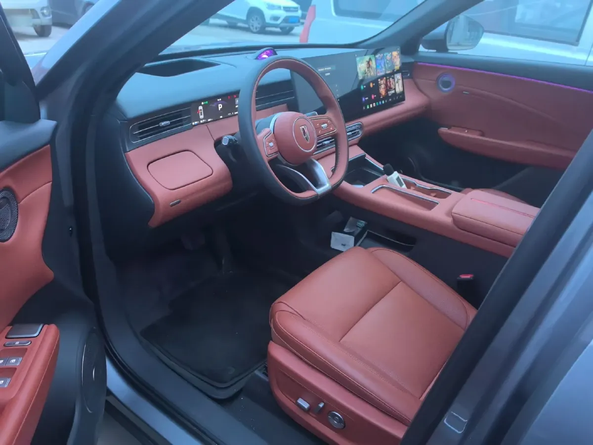 2026 HongQi HS6 PHEV 1.5T 150HP L4 1DHT PHEV,autocango,china used car exporter,china ev exporter,chinese used car exporter,chinese used ev exporter