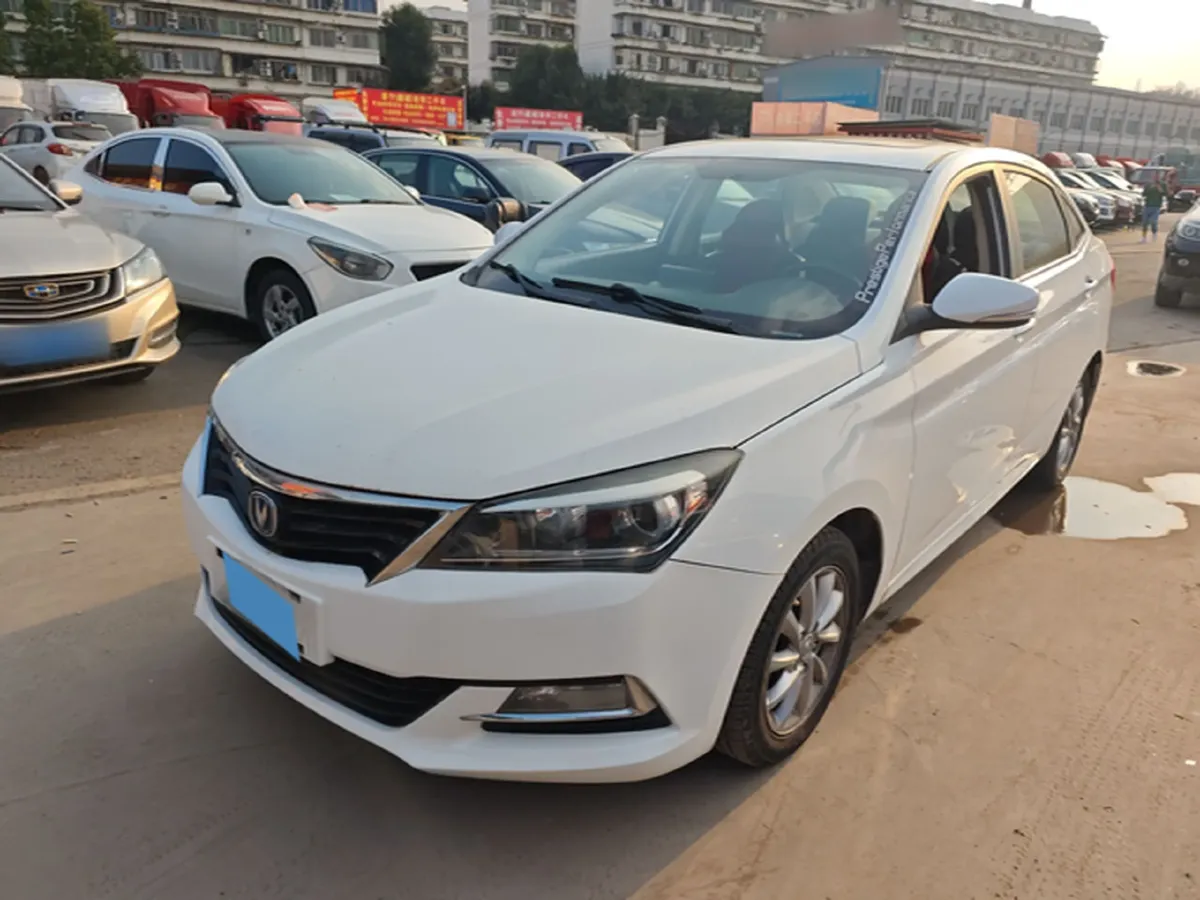 2015 ChangAn Alsvin V7 1.6L 124HP L4 5MT,autocango,china used car exporter,china ev exporter,chinese used car exporter,chinese used ev exporter