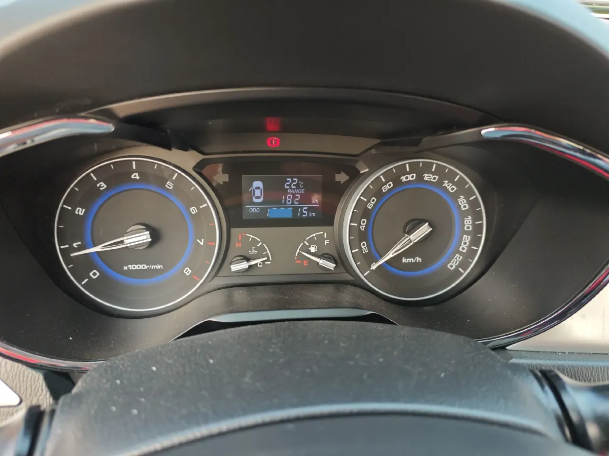 2015 ChangAn Alsvin V7 1.6L 124HP L4 5MT,autocango,china used car exporter,china ev exporter,chinese used car exporter,chinese used ev exporter