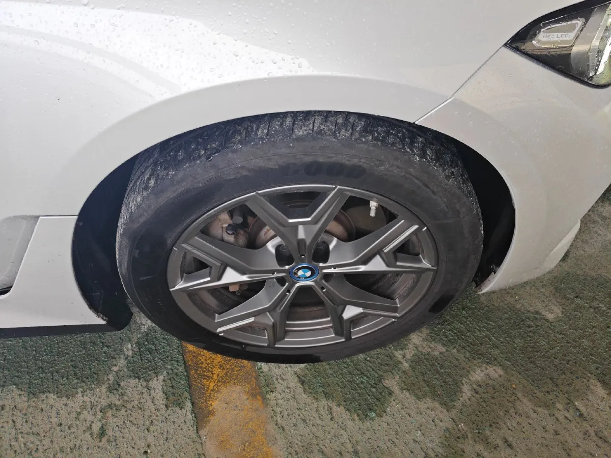 2022 BMW i3 BEV 70KWH,autocango,china used car exporter,china ev exporter,chinese used car exporter,chinese used ev exporter