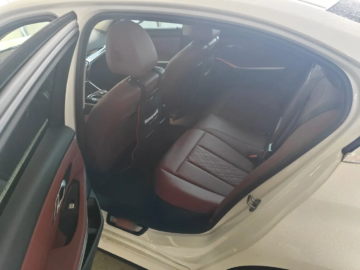 2022 BMW i3 BEV 70KWH,autocango,china used car exporter,china ev exporter,chinese used car exporter,chinese used ev exporter