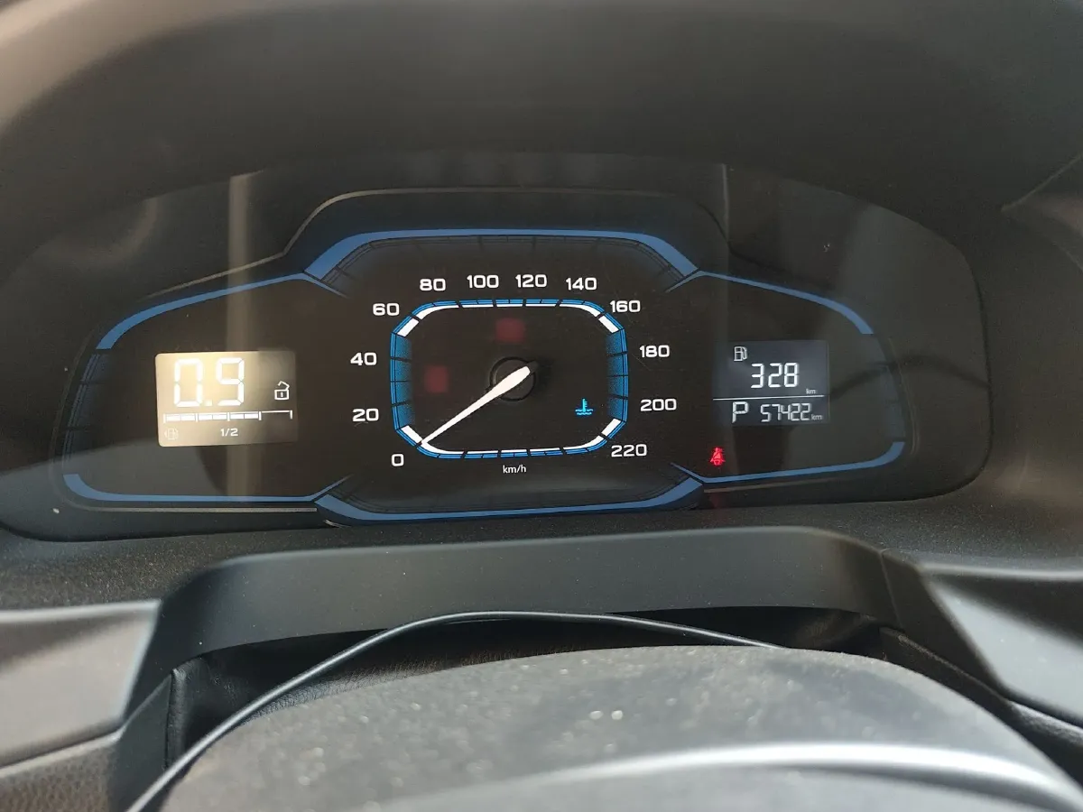 2015 ChangAn Eado XT 1.6L 125HP L4 4AT,autocango,china used car exporter,china ev exporter,chinese used car exporter,chinese used ev exporter