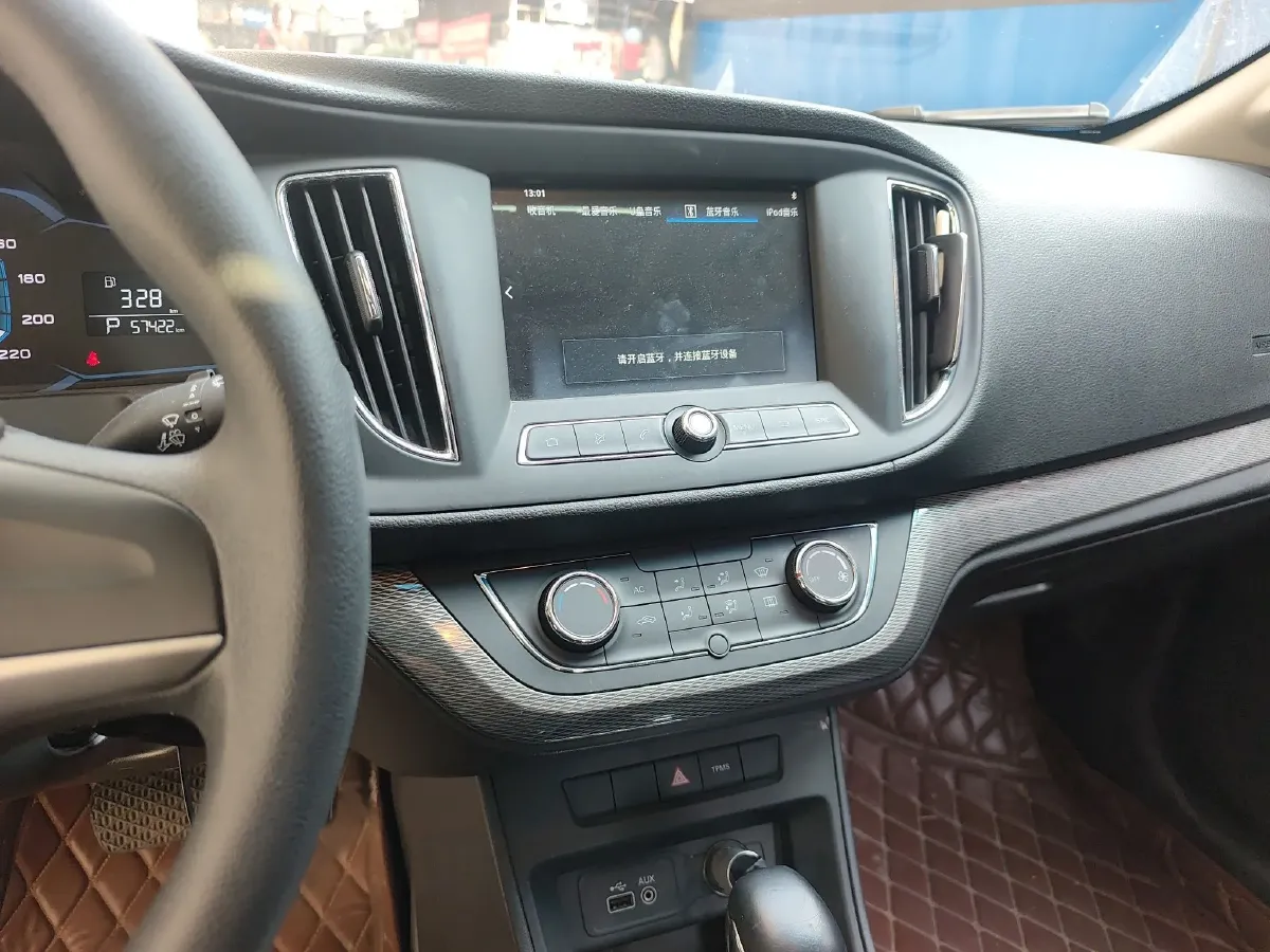 2015 ChangAn Eado XT 1.6L 125HP L4 4AT,autocango,china used car exporter,china ev exporter,chinese used car exporter,chinese used ev exporter