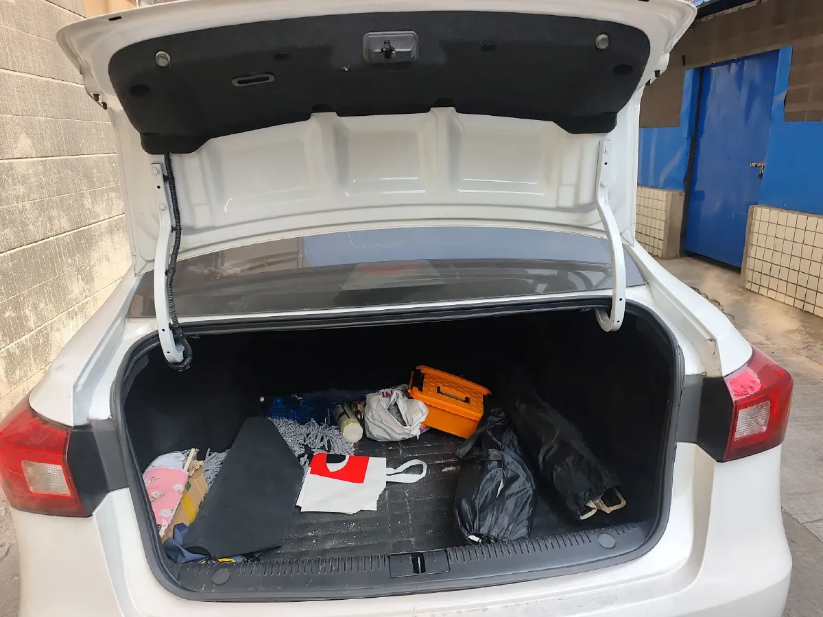 2015 ChangAn Eado XT 1.6L 125HP L4 4AT,autocango,china used car exporter,china ev exporter,chinese used car exporter,chinese used ev exporter