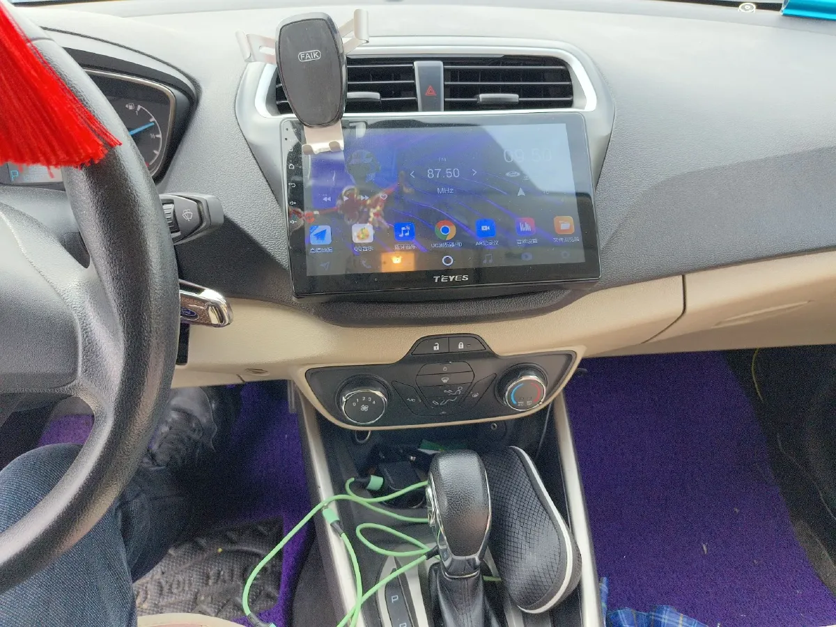 2015 Ford Escort 1.5L 113HP L4 6AT,autocango,china used car exporter,china ev exporter,chinese used car exporter,chinese used ev exporter