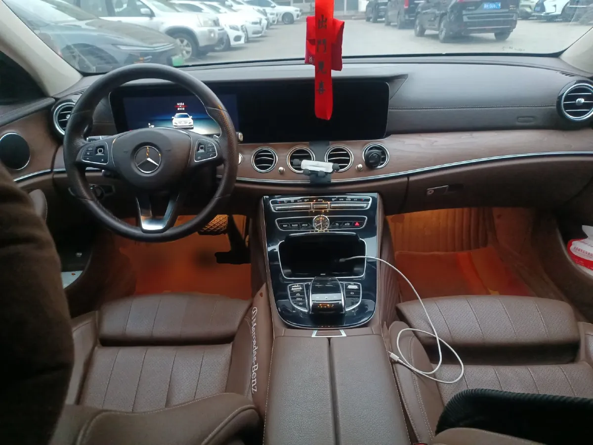 2016 Mercedes-Benz E Class 2.0T 184HP L4 9AT,autocango,china used car exporter,china ev exporter,chinese used car exporter,chinese used ev exporter