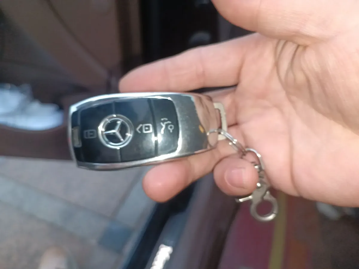 2016 Mercedes-Benz E Class 2.0T 184HP L4 9AT,autocango,china used car exporter,china ev exporter,chinese used car exporter,chinese used ev exporter