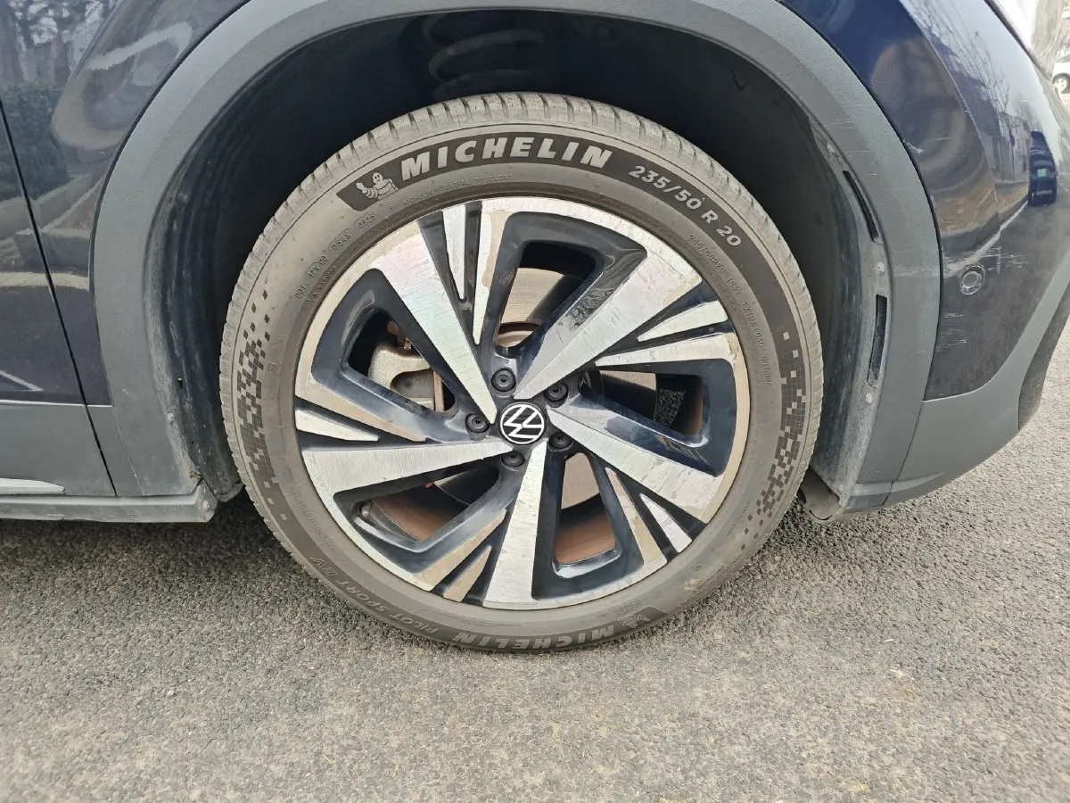 2022 Volkswagen ID.6 Crozz BEV 84.8KWH,autocango,china used car exporter,china ev exporter,chinese used car exporter,chinese used ev exporter