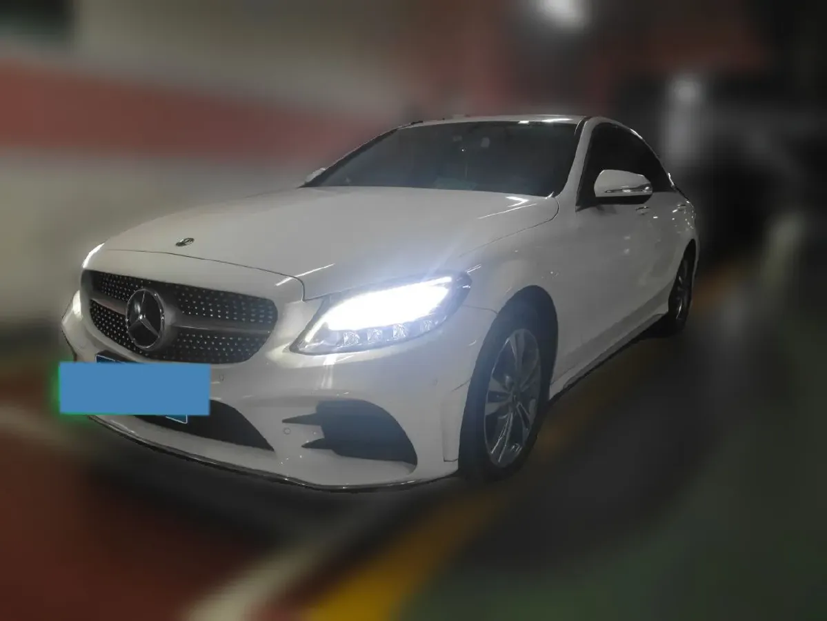 2020 Mercedes-Benz C Class 1.5T 156HP L4 9AT,autocango,china used car exporter,china ev exporter,chinese used car exporter,chinese used ev exporter
