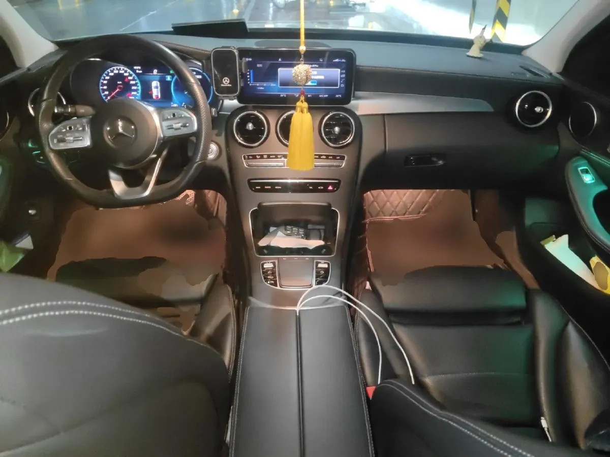 2020 Mercedes-Benz C Class 1.5T 156HP L4 9AT,autocango,china used car exporter,china ev exporter,chinese used car exporter,chinese used ev exporter