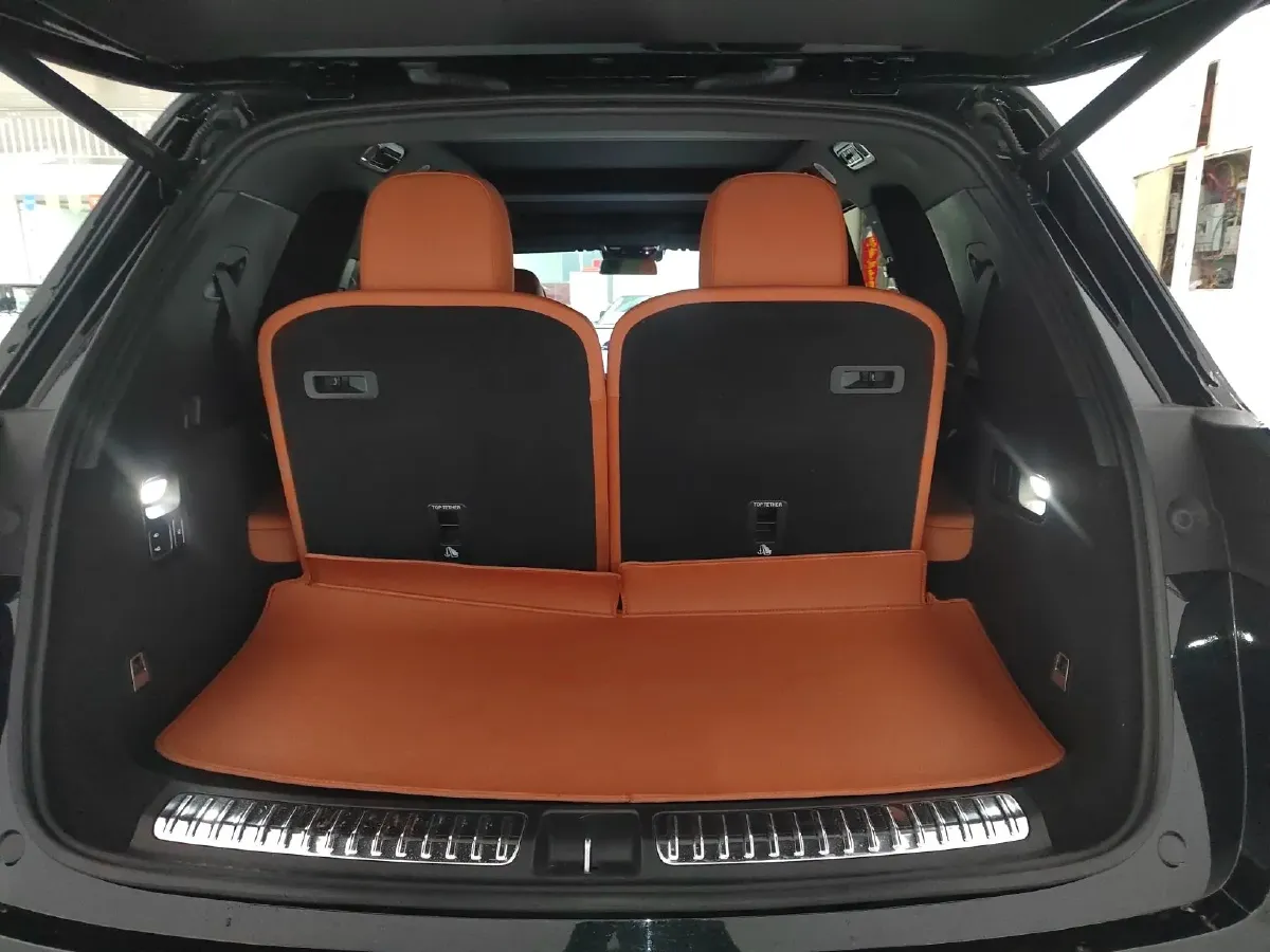 2024 Li L8 Range Extended 154HP REEV 42.8KWH,autocango,china used car exporter,china ev exporter,chinese used car exporter,chinese used ev exporter