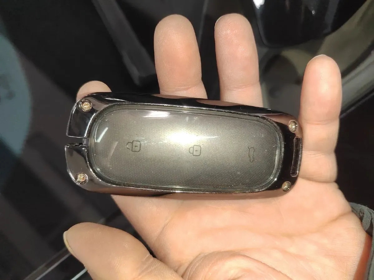 2024 Li L8 Range Extended 154HP REEV 42.8KWH,autocango,china used car exporter,china ev exporter,chinese used car exporter,chinese used ev exporter