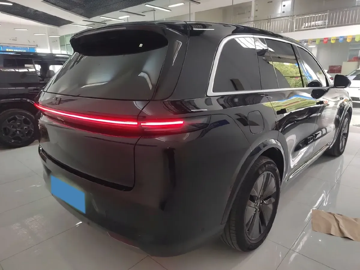 2024 Li L8 Range Extended 154HP REEV 42.8KWH,autocango,china used car exporter,china ev exporter,chinese used car exporter,chinese used ev exporter