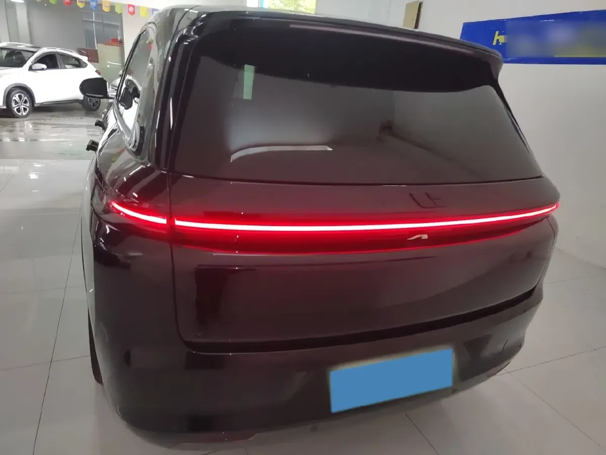 2024 Li L8 Range Extended 154HP REEV 42.8KWH,autocango,china used car exporter,china ev exporter,chinese used car exporter,chinese used ev exporter