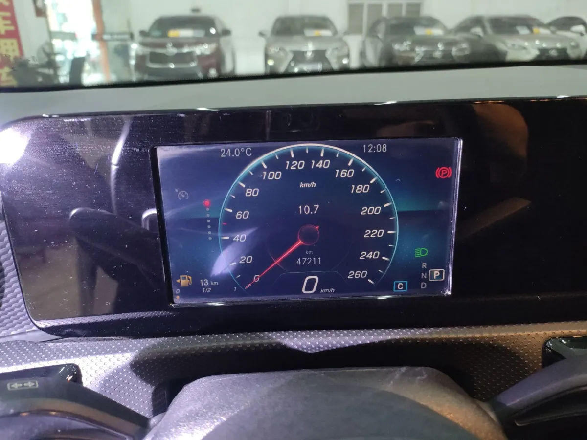 2020 Mercedes-Benz A Class 1.3T 136HP L4 7DCT,autocango,china used car exporter,china ev exporter,chinese used car exporter,chinese used ev exporter