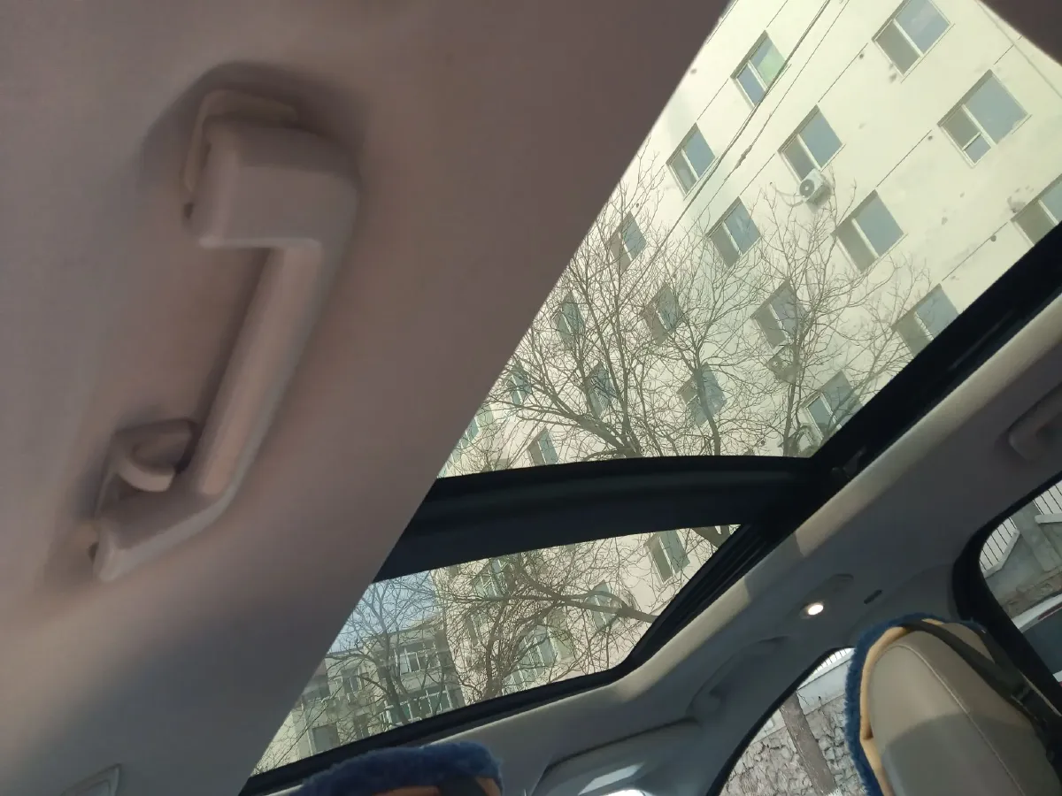 2017 Ford Kuga 2.0T 245HP L4 6AT,autocango,china used car exporter,china ev exporter,chinese used car exporter,chinese used ev exporter