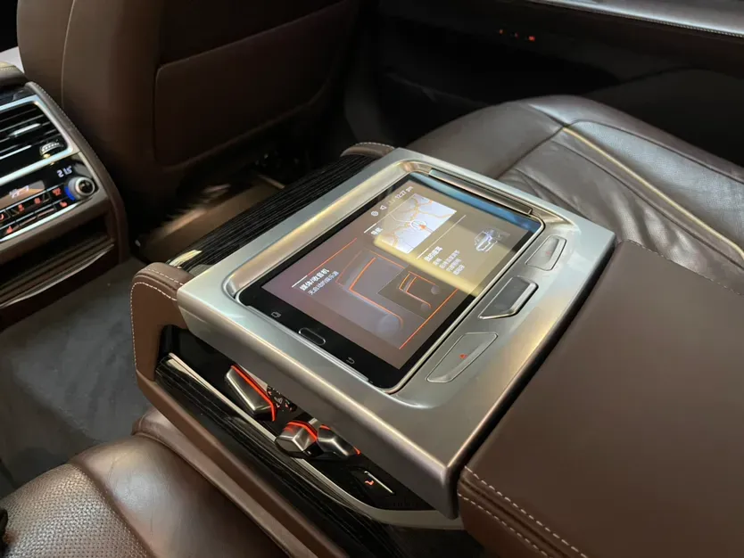 2019 BMW 7 Series 2.0T 265HP L4 8AT,autocango,china used car exporter,china ev exporter,chinese used car exporter,chinese used ev exporter