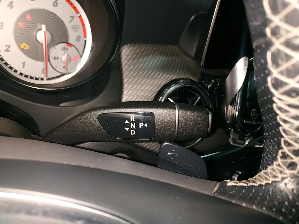 2016 Mercedes-Benz GLA Class 2.0T 184HP L4 7DCT,autocango,china used car exporter,china ev exporter,chinese used car exporter,chinese used ev exporter