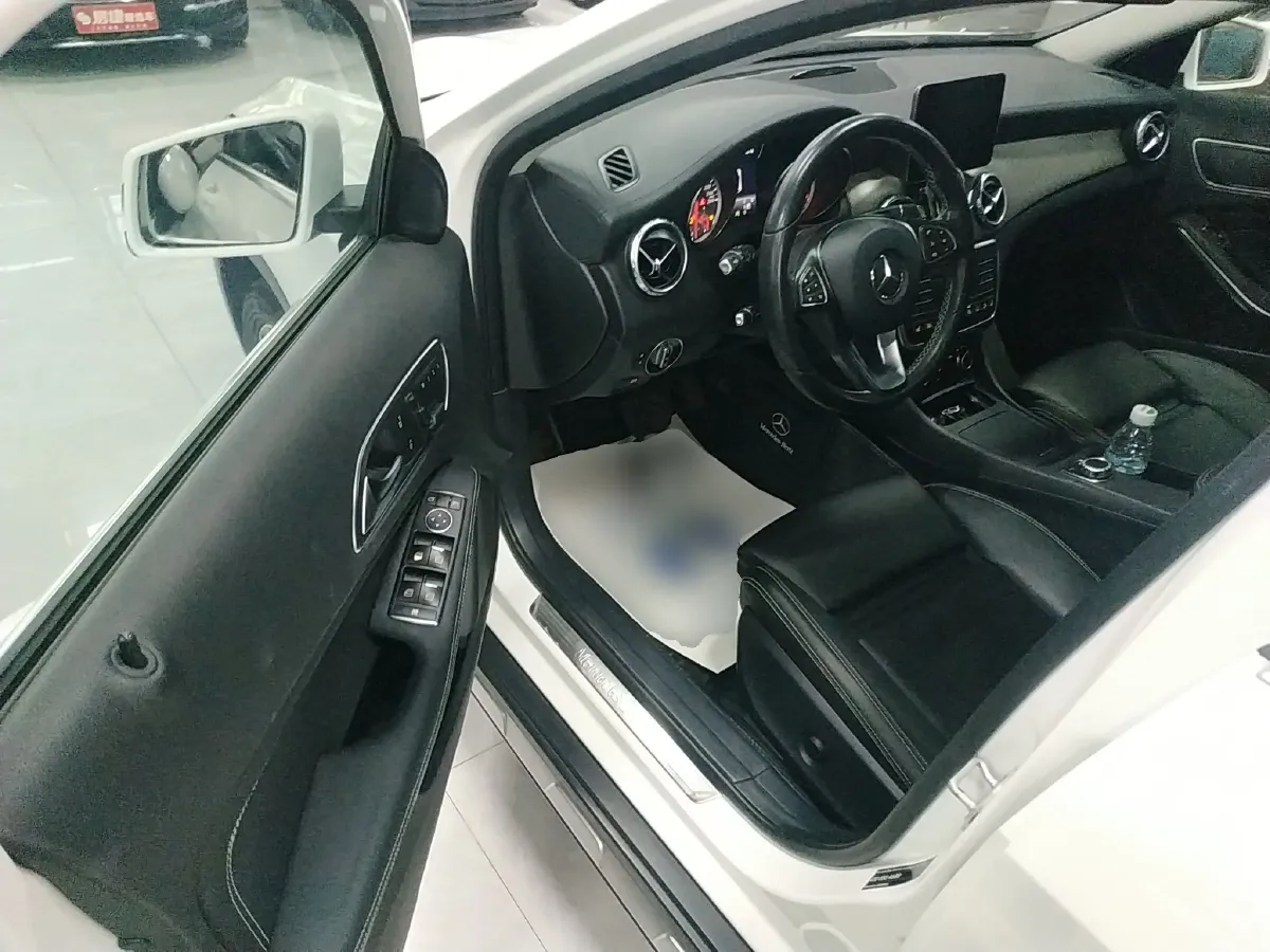 2016 Mercedes-Benz GLA Class 2.0T 184HP L4 7DCT,autocango,china used car exporter,china ev exporter,chinese used car exporter,chinese used ev exporter