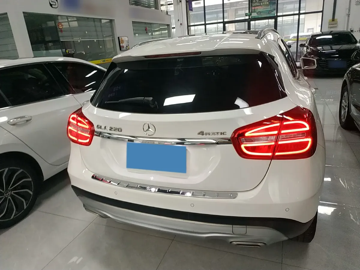 2016 Mercedes-Benz GLA Class 2.0T 184HP L4 7DCT,autocango,china used car exporter,china ev exporter,chinese used car exporter,chinese used ev exporter