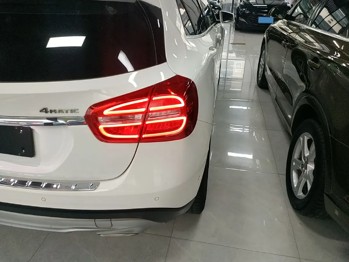 2016 Mercedes-Benz GLA Class 2.0T 184HP L4 7DCT,autocango,china used car exporter,china ev exporter,chinese used car exporter,chinese used ev exporter