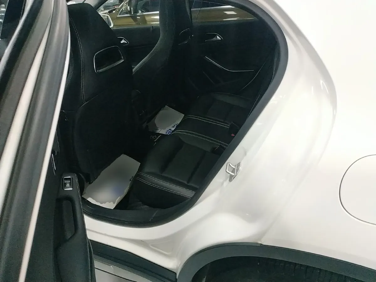 2016 Mercedes-Benz GLA Class 2.0T 184HP L4 7DCT,autocango,china used car exporter,china ev exporter,chinese used car exporter,chinese used ev exporter