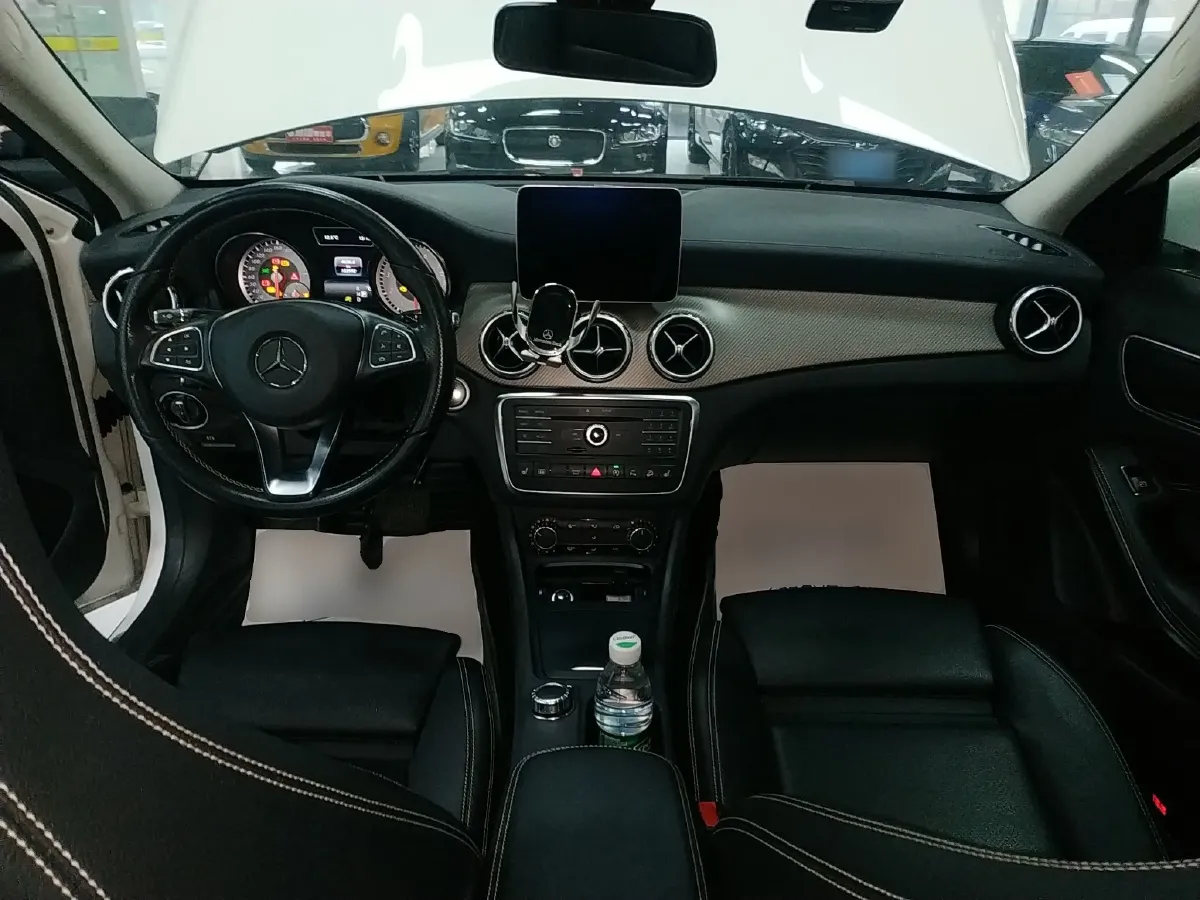 2016 Mercedes-Benz GLA Class 2.0T 184HP L4 7DCT,autocango,china used car exporter,china ev exporter,chinese used car exporter,chinese used ev exporter