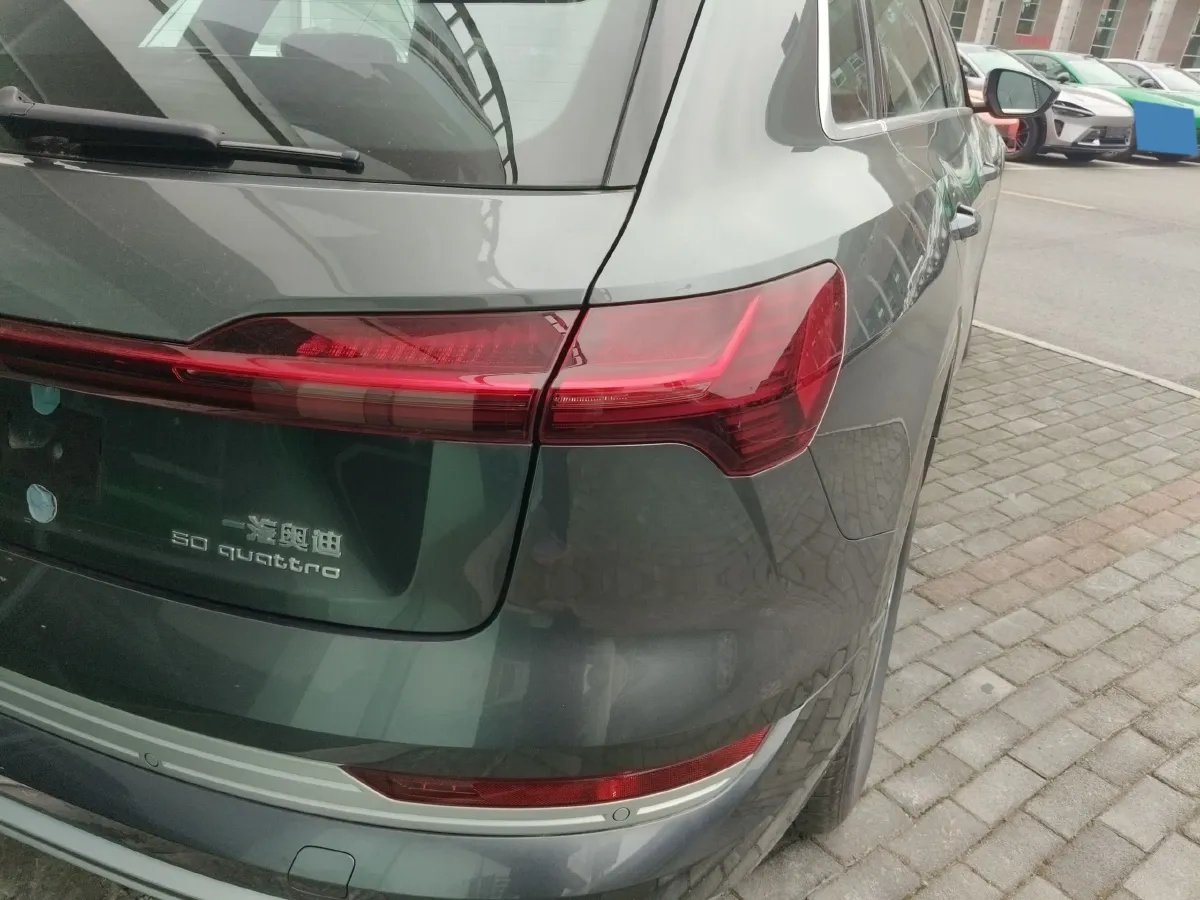 2021 Audi e-tron BEV 96.7KWH,autocango,china used car exporter,china ev exporter,chinese used car exporter,chinese used ev exporter