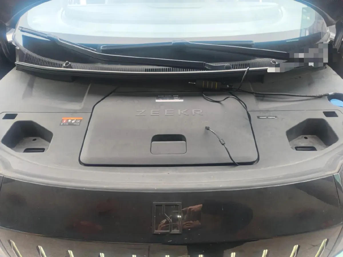 2022 Zeekr 009 BEV 116KWH,autocango,china used car exporter,china ev exporter,chinese used car exporter,chinese used ev exporter