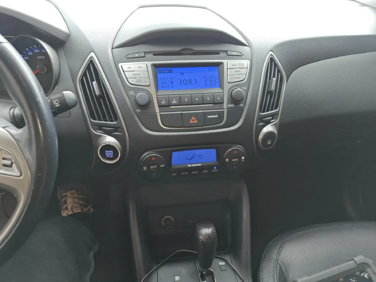 2015 Hyundai ix35 2.0L 165HP L4 6AT,autocango,china used car exporter,china ev exporter,chinese used car exporter,chinese used ev exporter